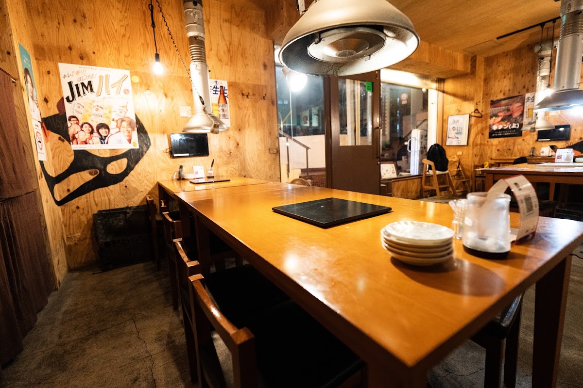 朱々 東三国店の店内